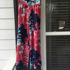 Areya brand navy & coral floral palazzo pants. Pull on style.